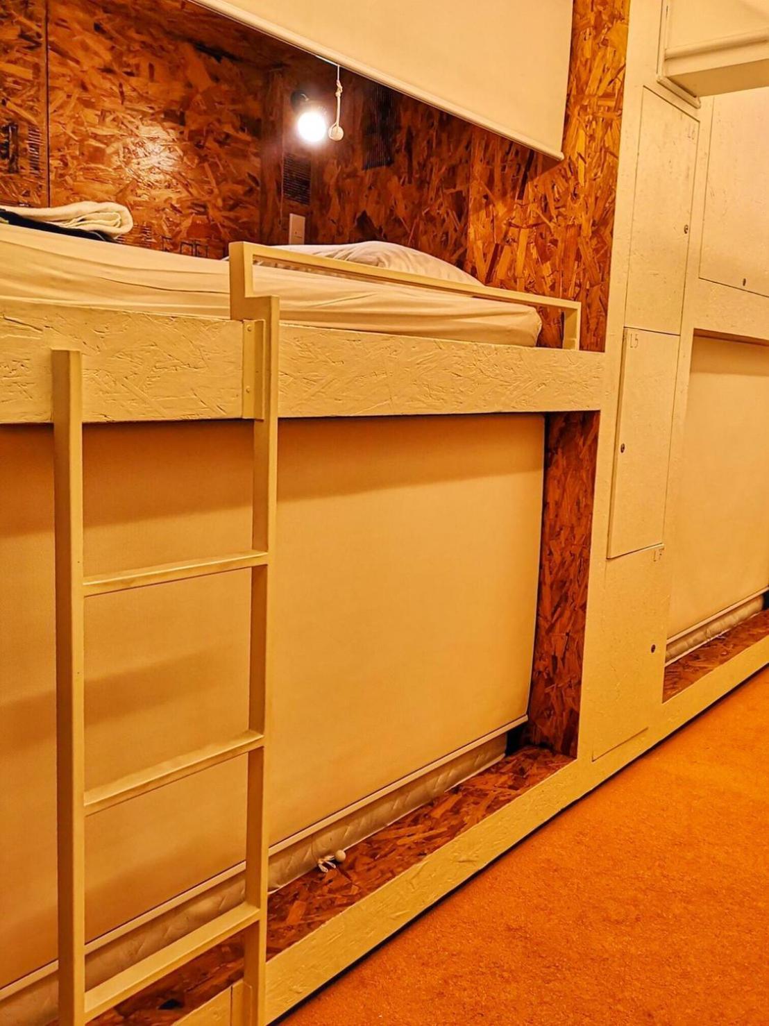 Pastelhouse Hostel (Adults Only) Банкок Стая снимка