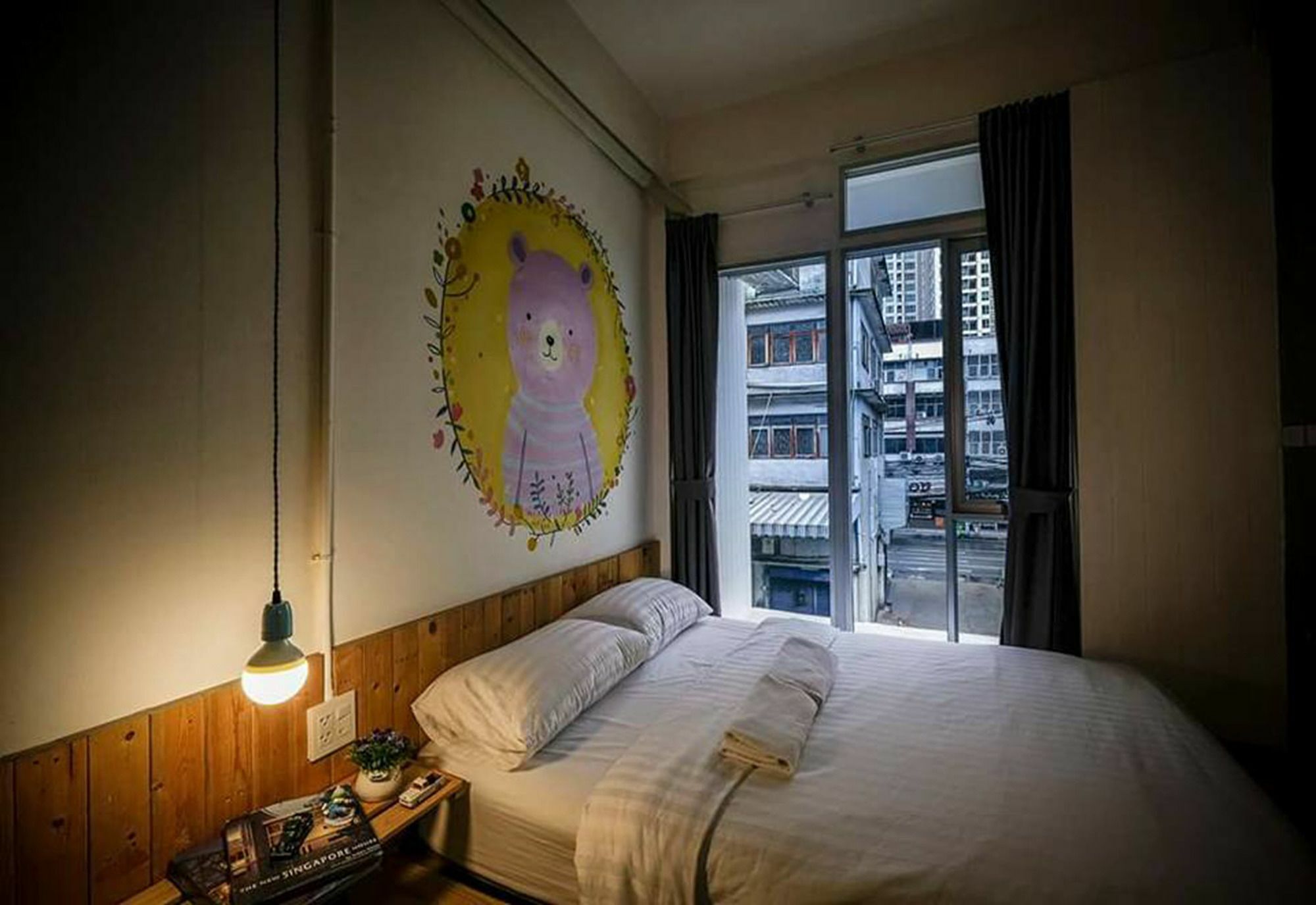 Pastelhouse Hostel (Adults Only) Банкок Екстериор снимка