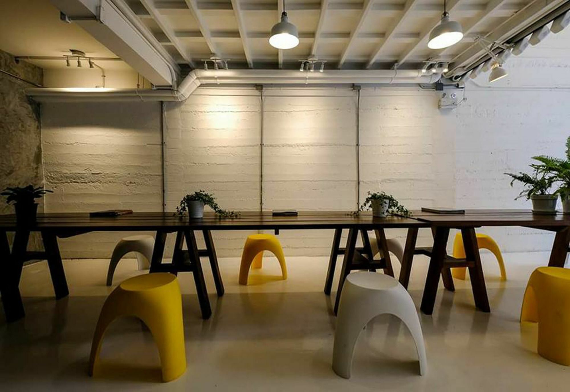 Pastelhouse Hostel (Adults Only) Банкок Екстериор снимка