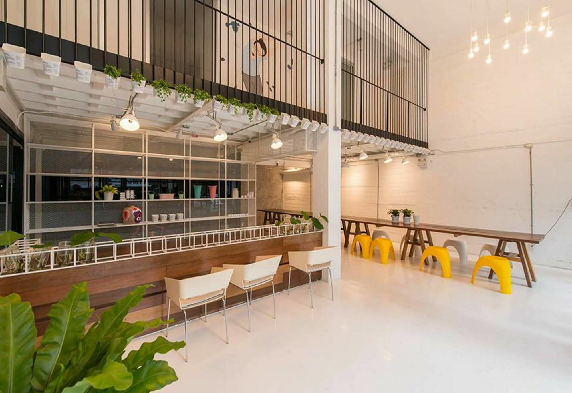 Pastelhouse Hostel (Adults Only) Банкок Екстериор снимка